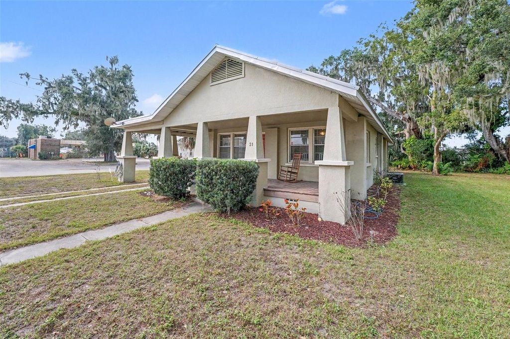 Photo of 21 N French Avenue, Fort Meade, FL 33841 (MLS # TB8455428)
