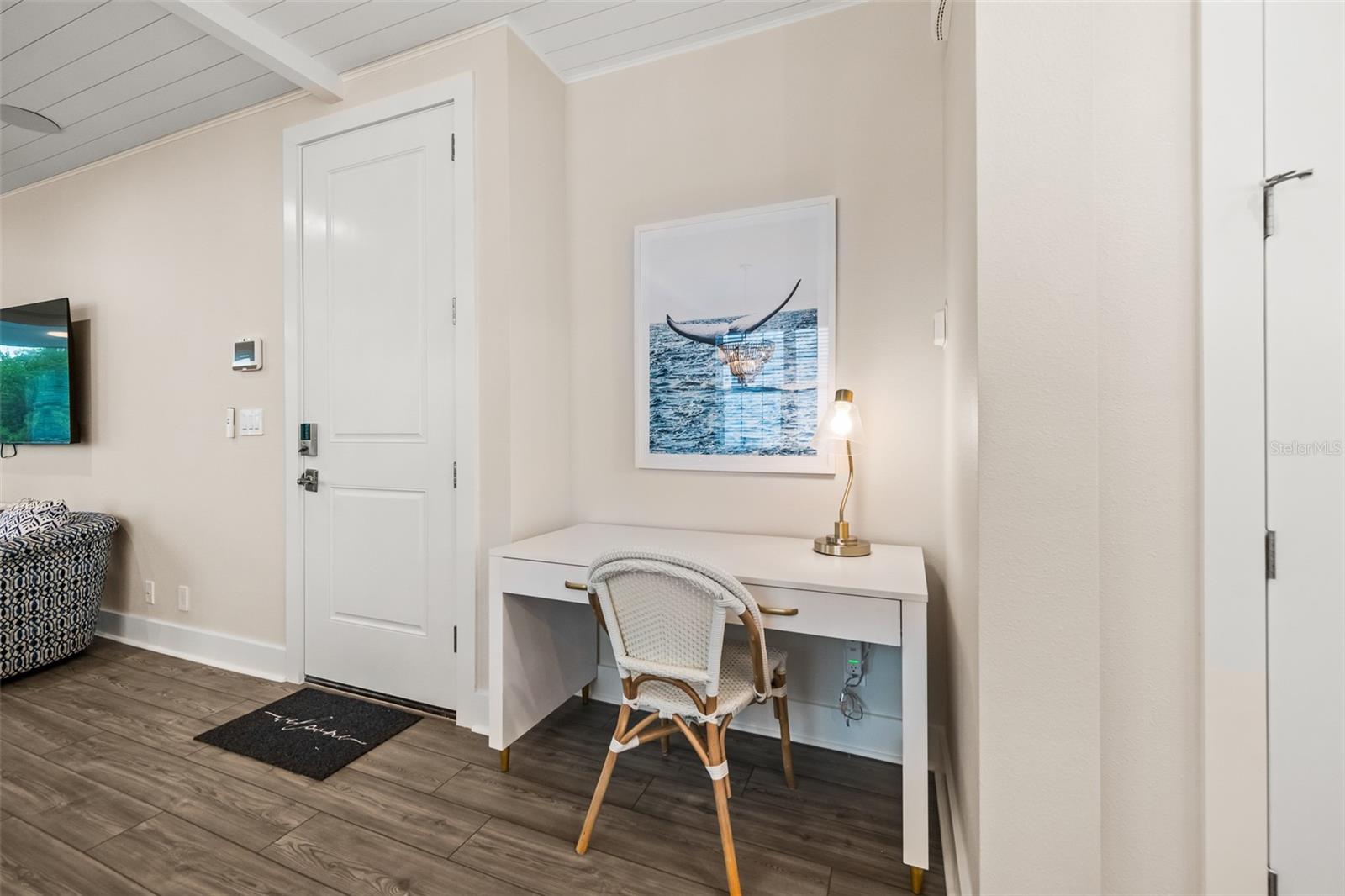 HUNTERS POINT - Residential