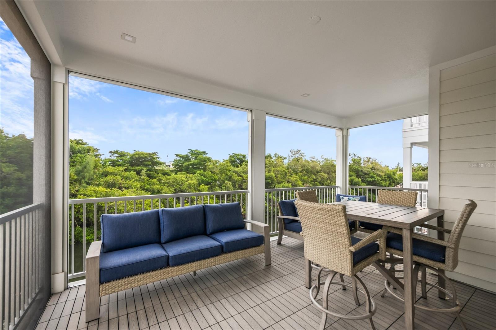 HUNTERS POINT - Residential