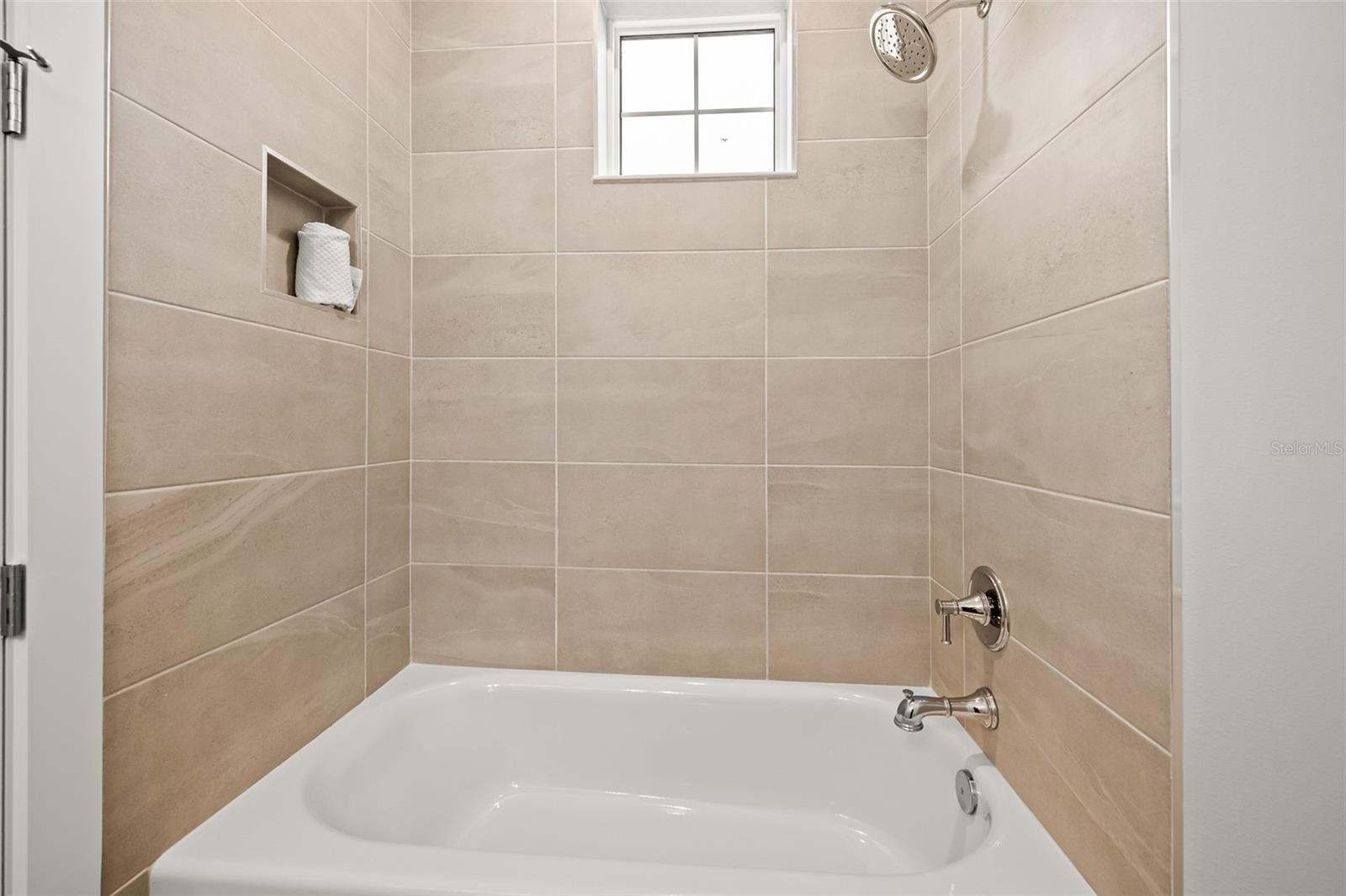 HUNTERS POINT - Residential