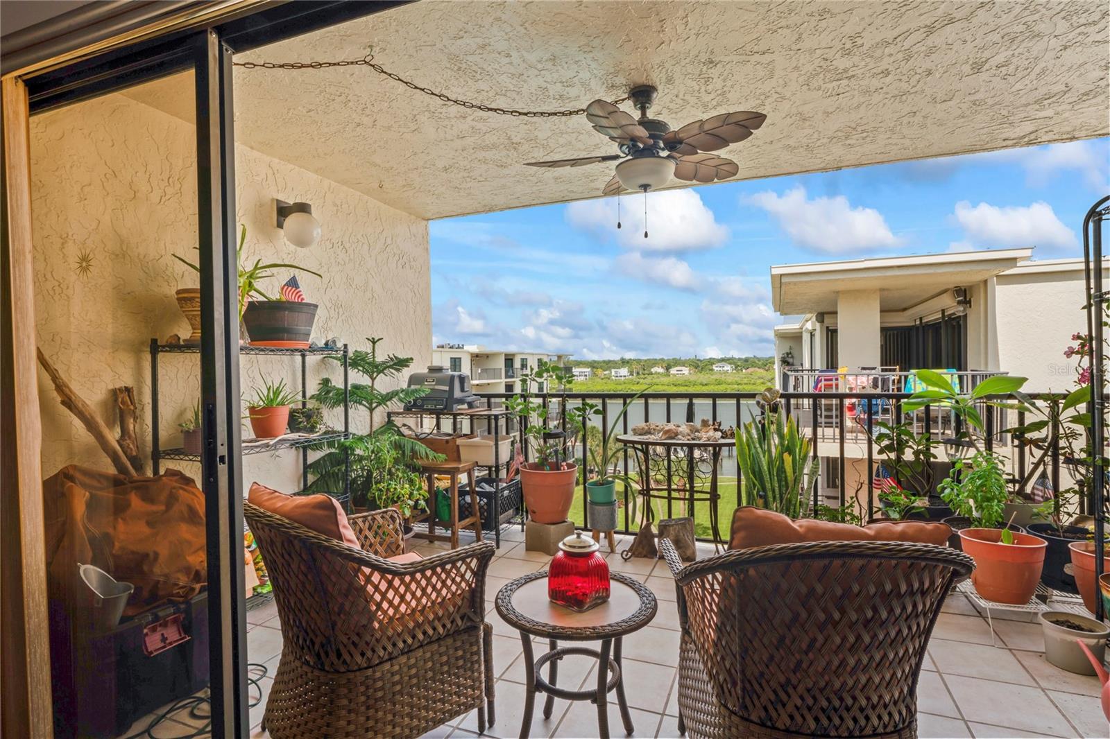 19531 GULF BOULEVARD 611