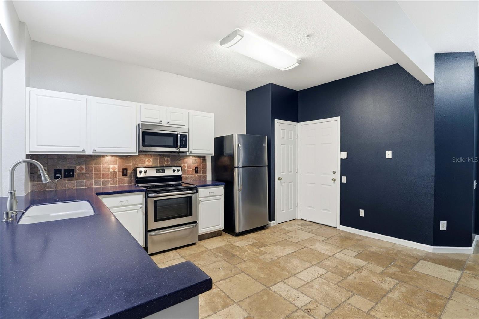 VISTAS/STONEBRIDGE PLACE PH 08 - Residential Lease