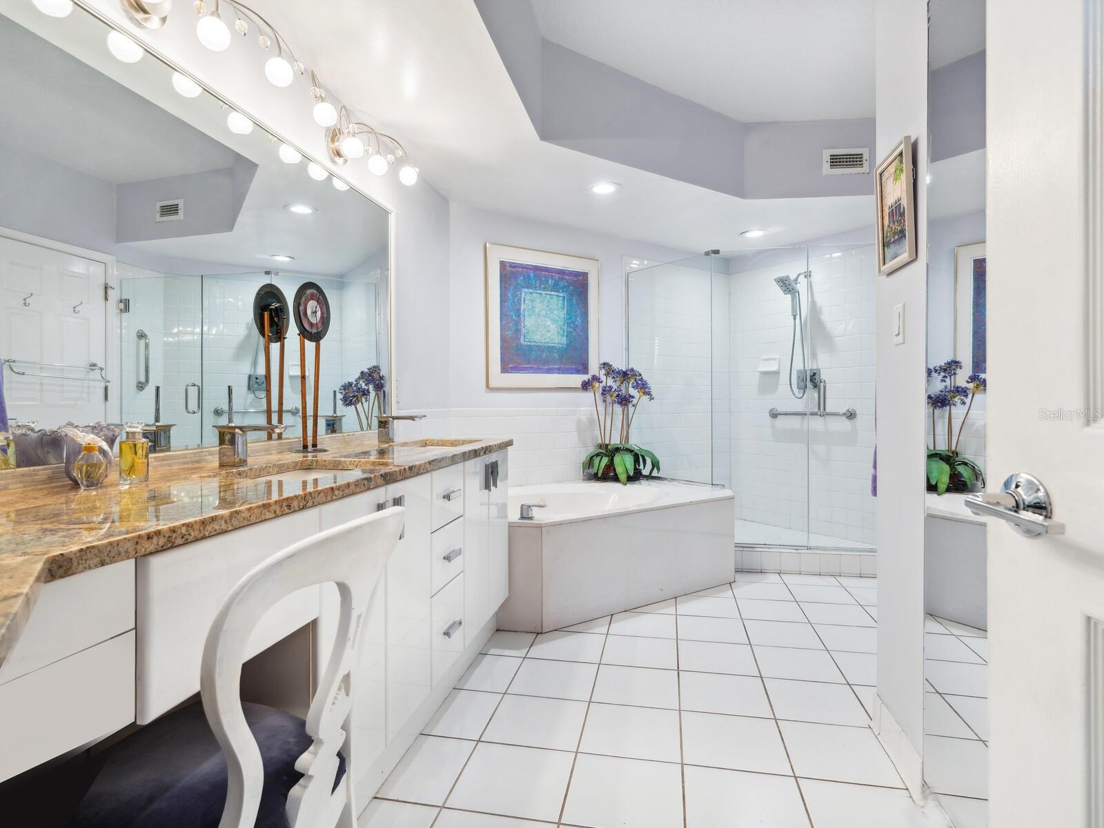 EAGLES POINT AT THE LANDINGS 1 - Residential