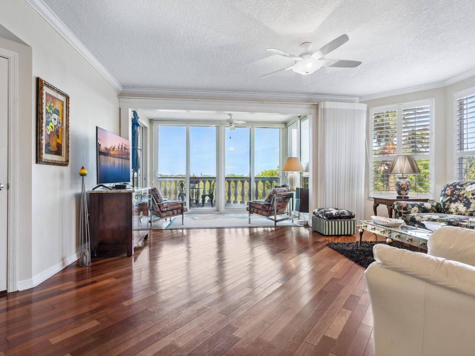 EAGLES POINT AT THE LANDINGS 1 - Residential