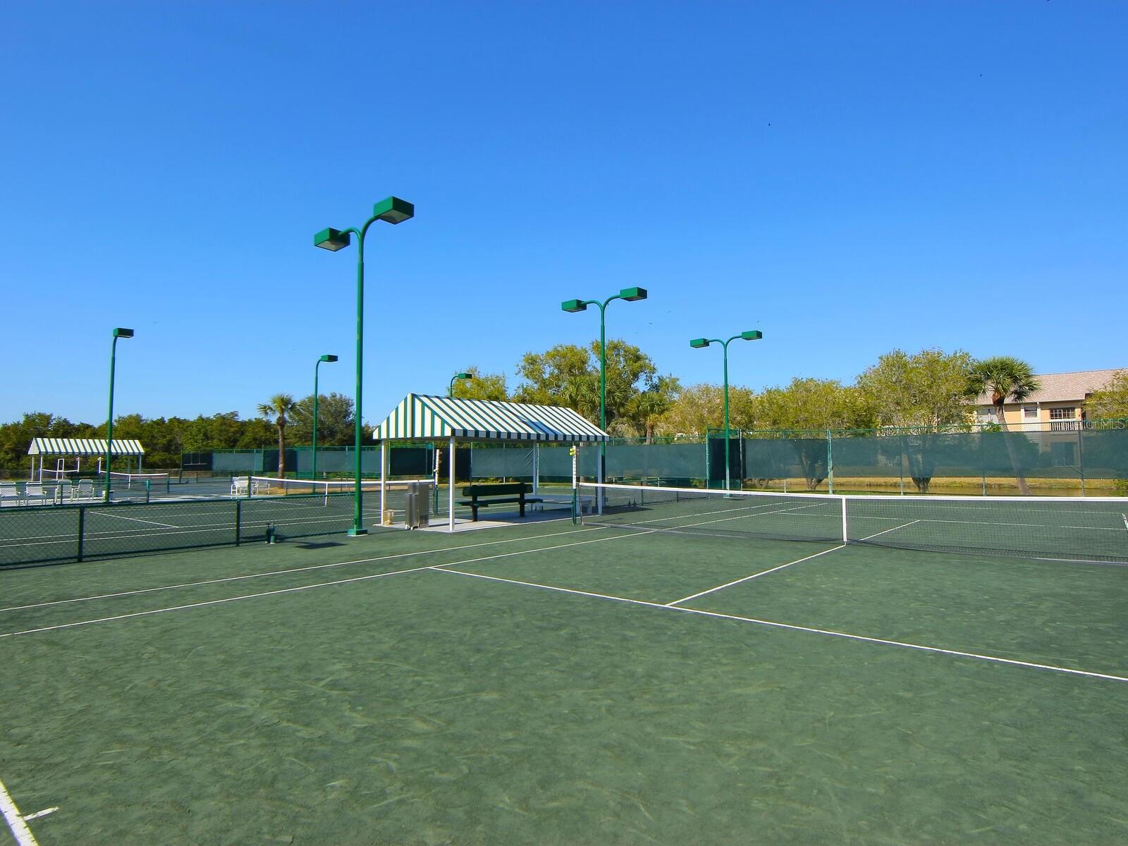 EAGLES POINT AT THE LANDINGS 1 - Residential