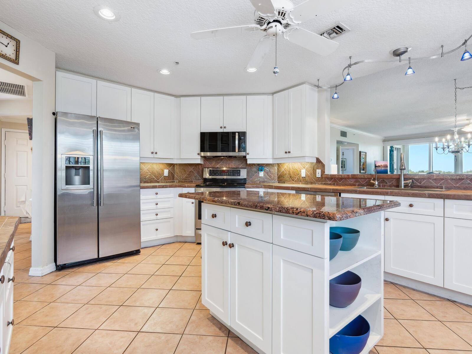 EAGLES POINT AT THE LANDINGS 1 - Residential