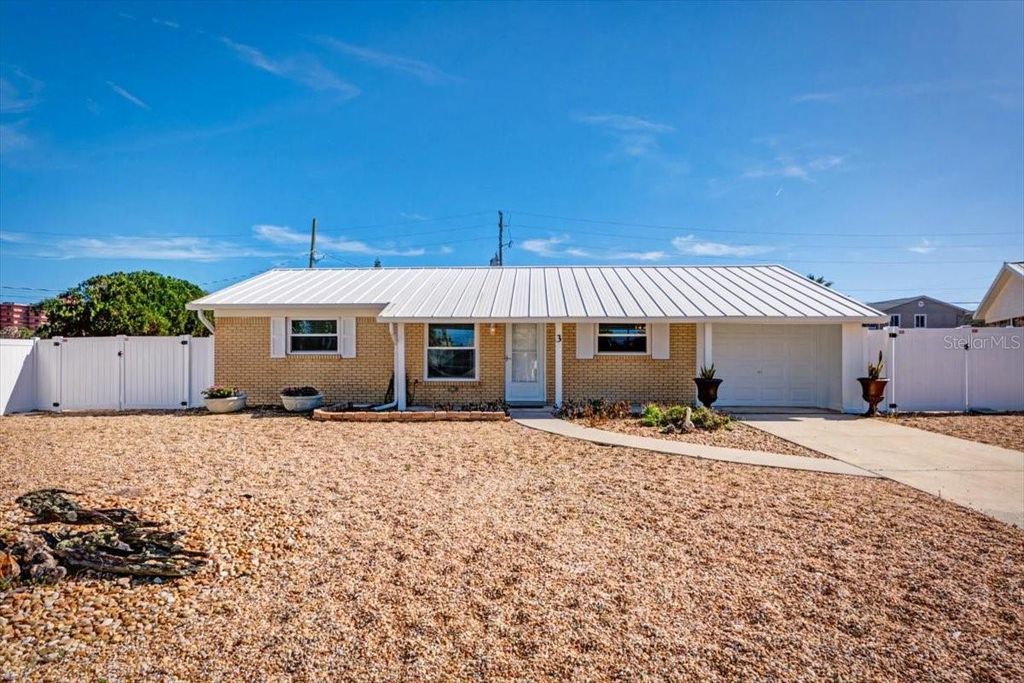 Photo of 3 Edmond Court, New Smyrna Beach, FL 32169 (MLS # NS1087473)