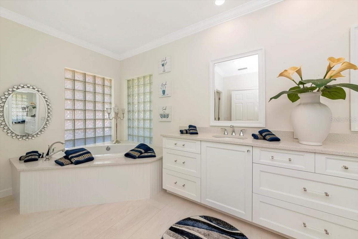 LAUREL OAK ESTATES SEC 02 - Residential