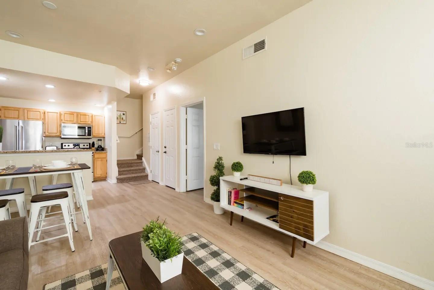 VENETIAN BAY VILLAGE CONDO PH 1 - Residential