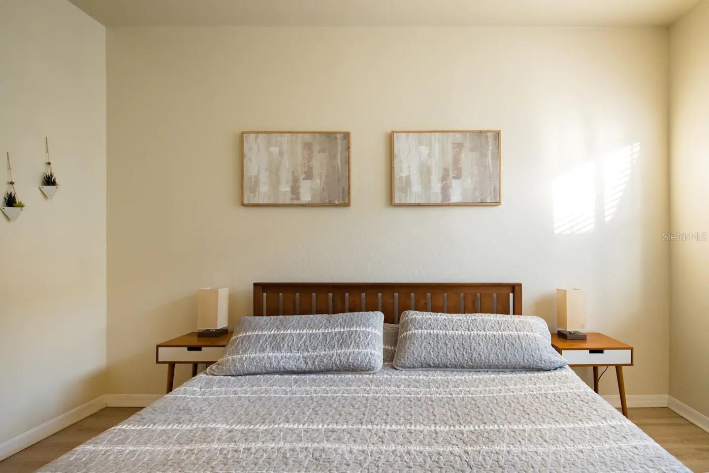 VENETIAN BAY VILLAGE CONDO PH 1 - Residential