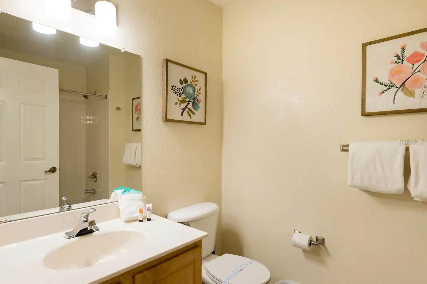 VENETIAN BAY VILLAGE CONDO PH 1 - Residential