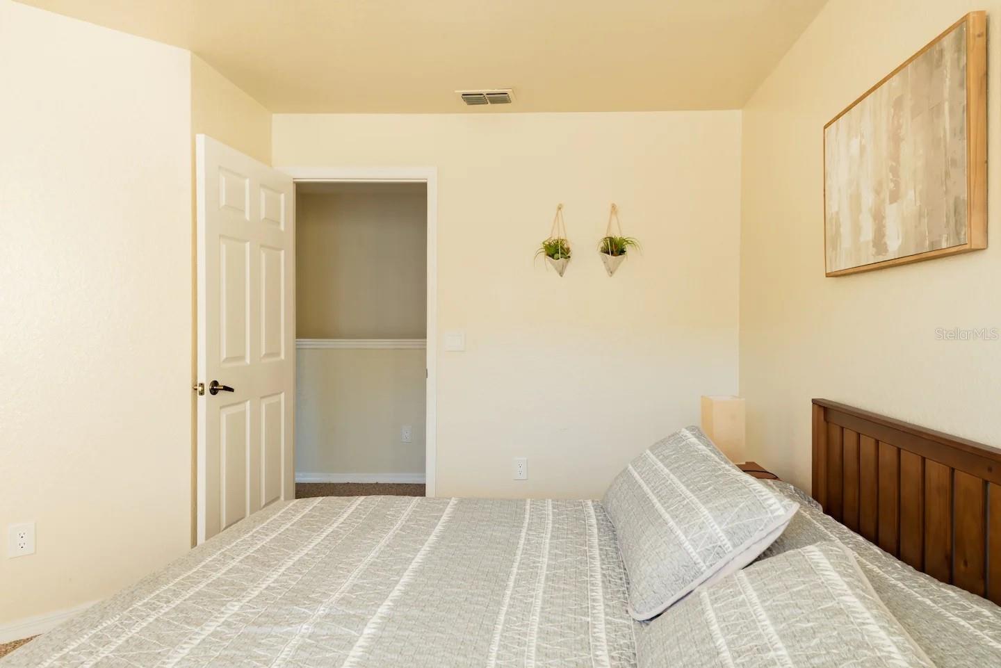 VENETIAN BAY VILLAGE CONDO PH 1 - Residential