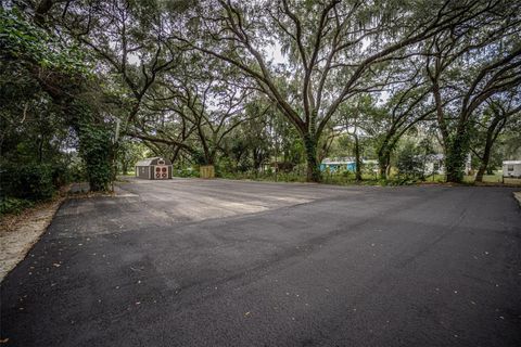 Tiny photo for 900 Cleveland Avenue, Wildwood, FL 34785 (MLS # G5092187)