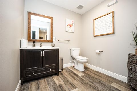 Tiny photo for 900 Cleveland Avenue, Wildwood, FL 34785 (MLS # G5092187)