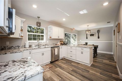 Tiny photo for 900 Cleveland Avenue, Wildwood, FL 34785 (MLS # G5092187)