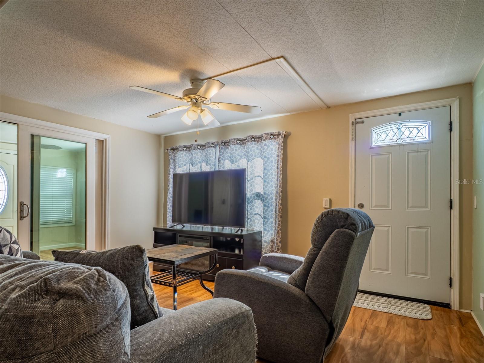 401 DENICE DRIVE 401