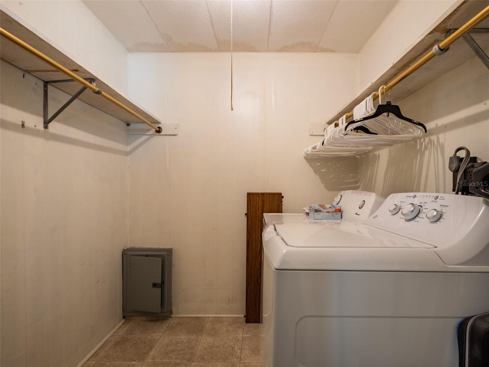 LAKE SEMINOLE ESTATES MOBILE HOME PARK UNREC - Residential