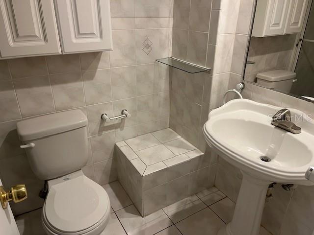 TAMPA VILLAS SOUTH UNIT 2 - Residential