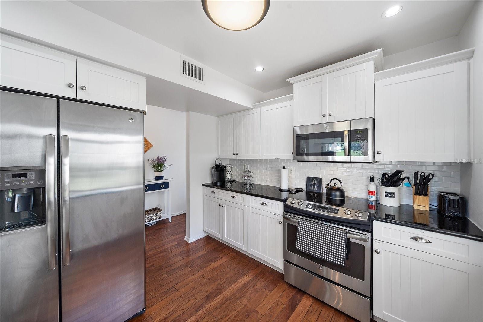 FARMINGTON VISTAS - Residential