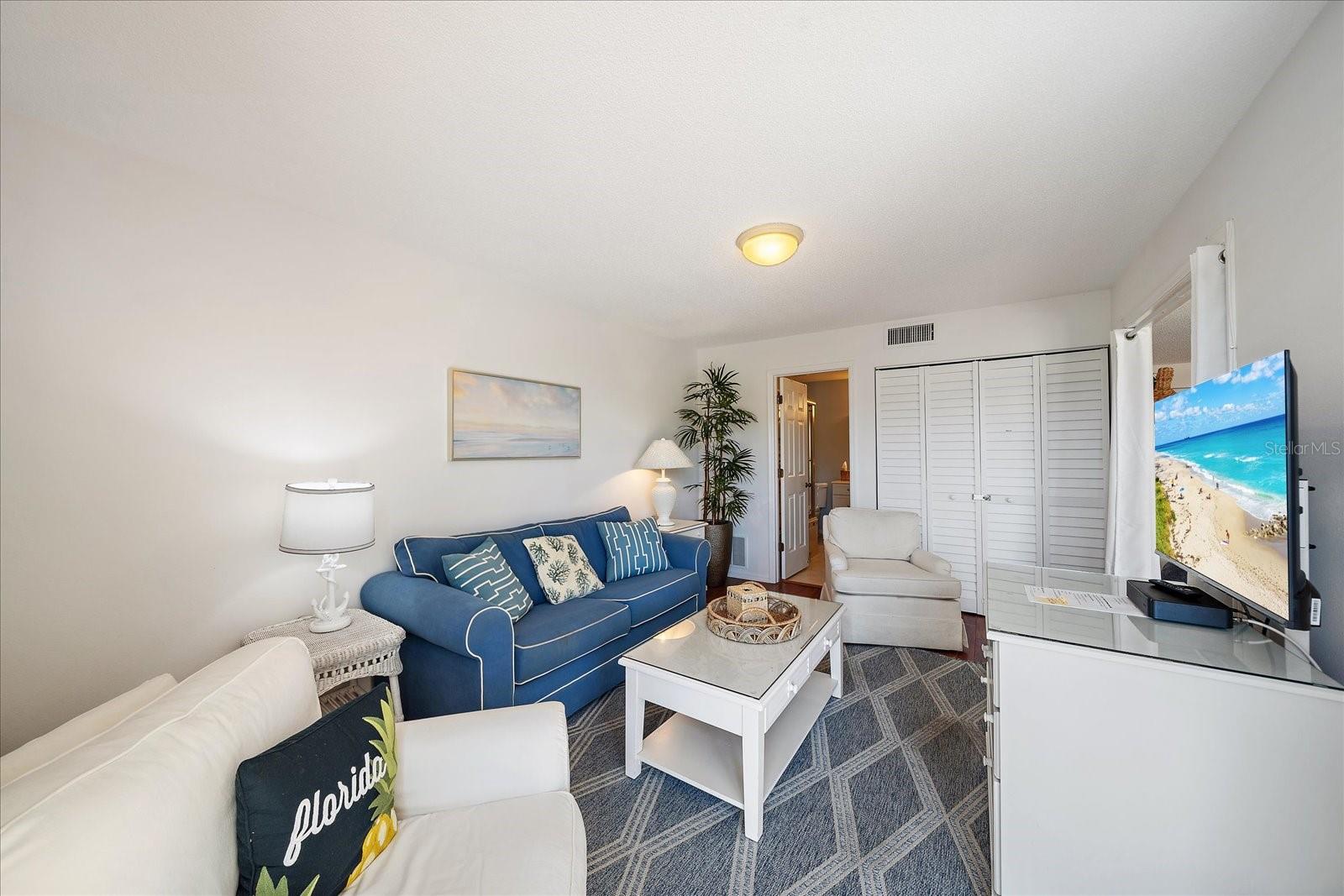 FARMINGTON VISTAS - Residential