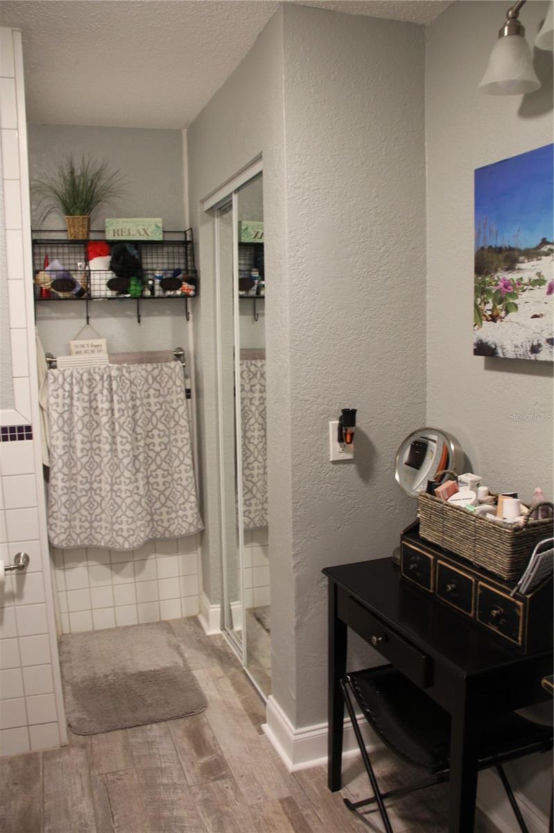 WOODS 2ND ADD - Residential