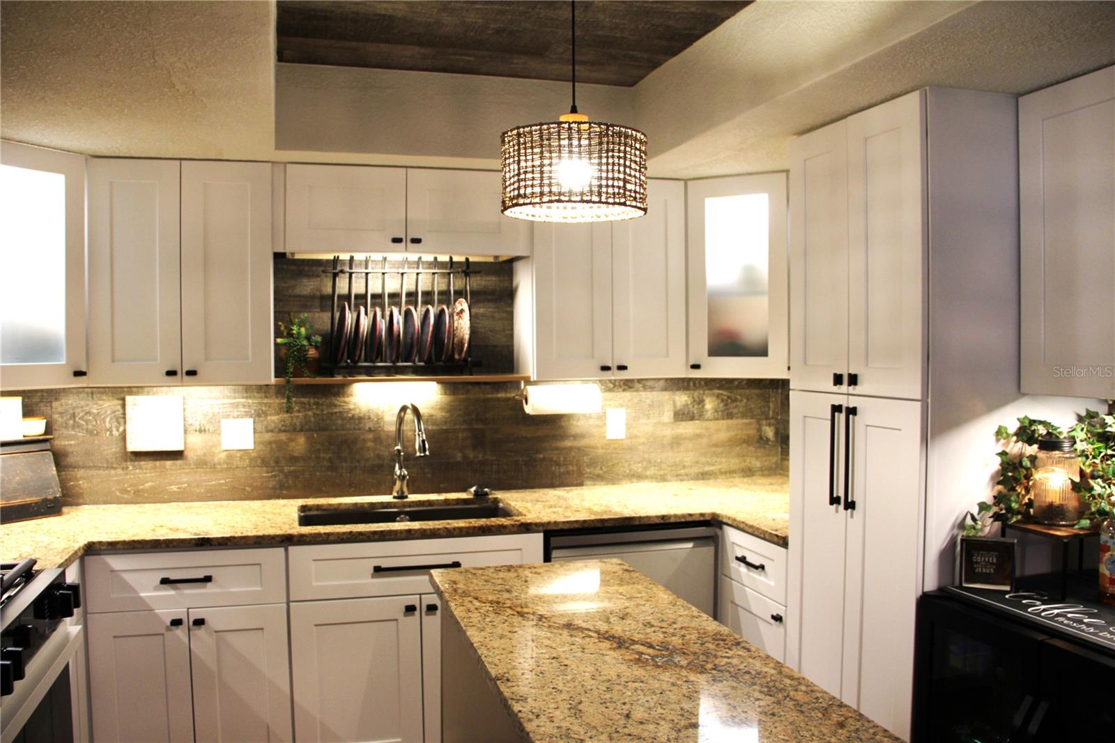 WOODS 2ND ADD - Residential