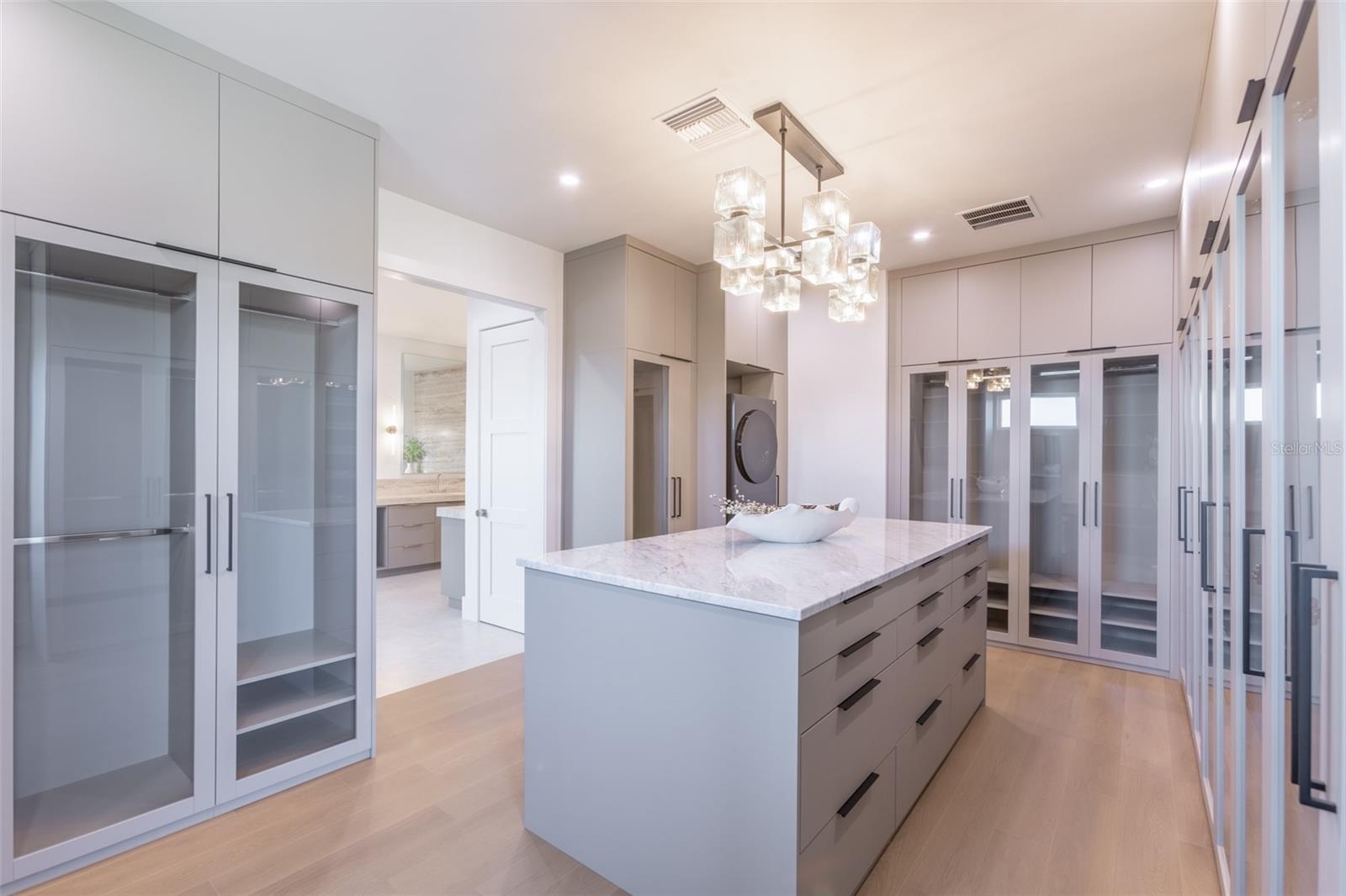 VENETIAN ISLES - Residential