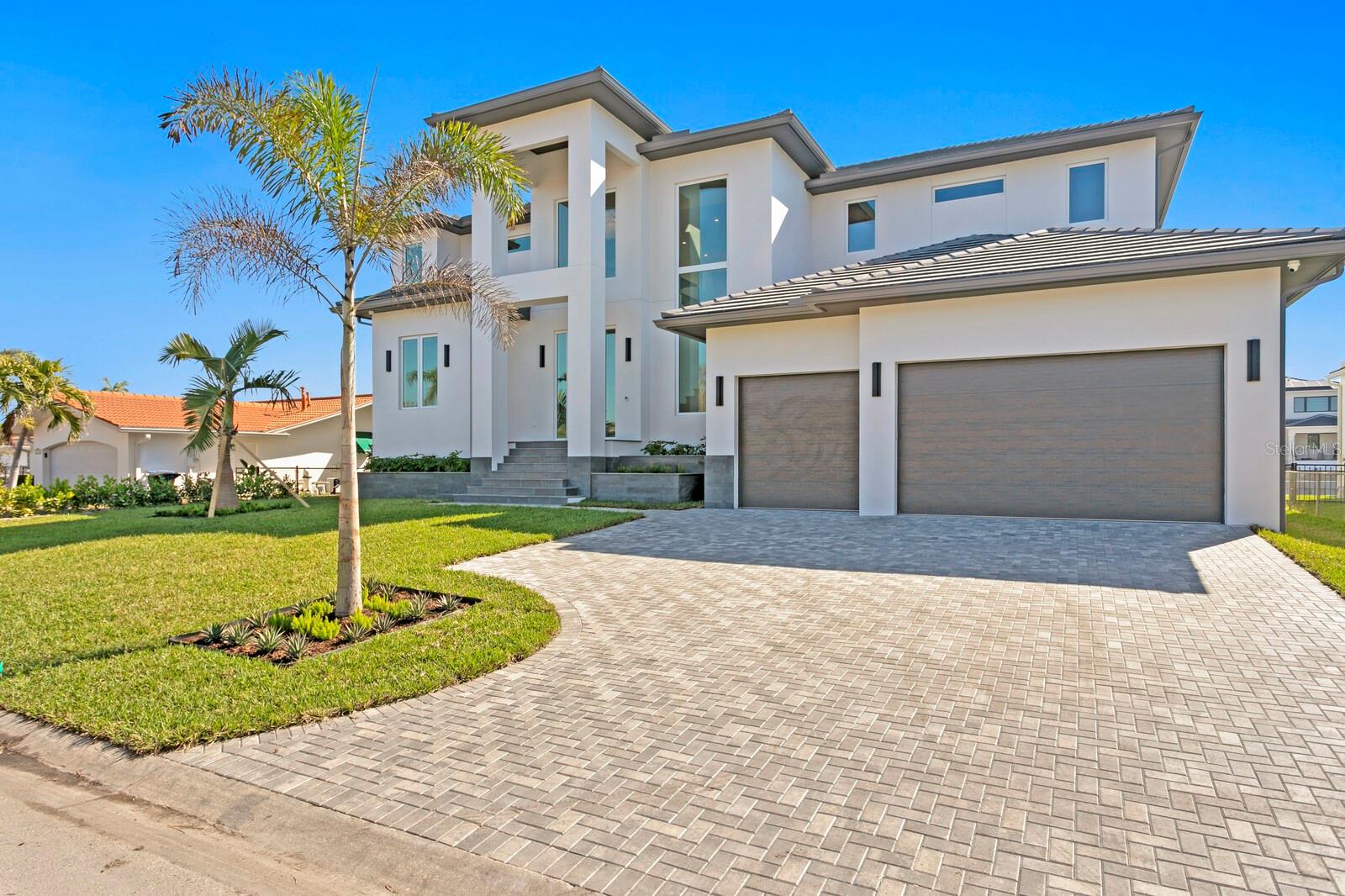 VENETIAN ISLES - Residential