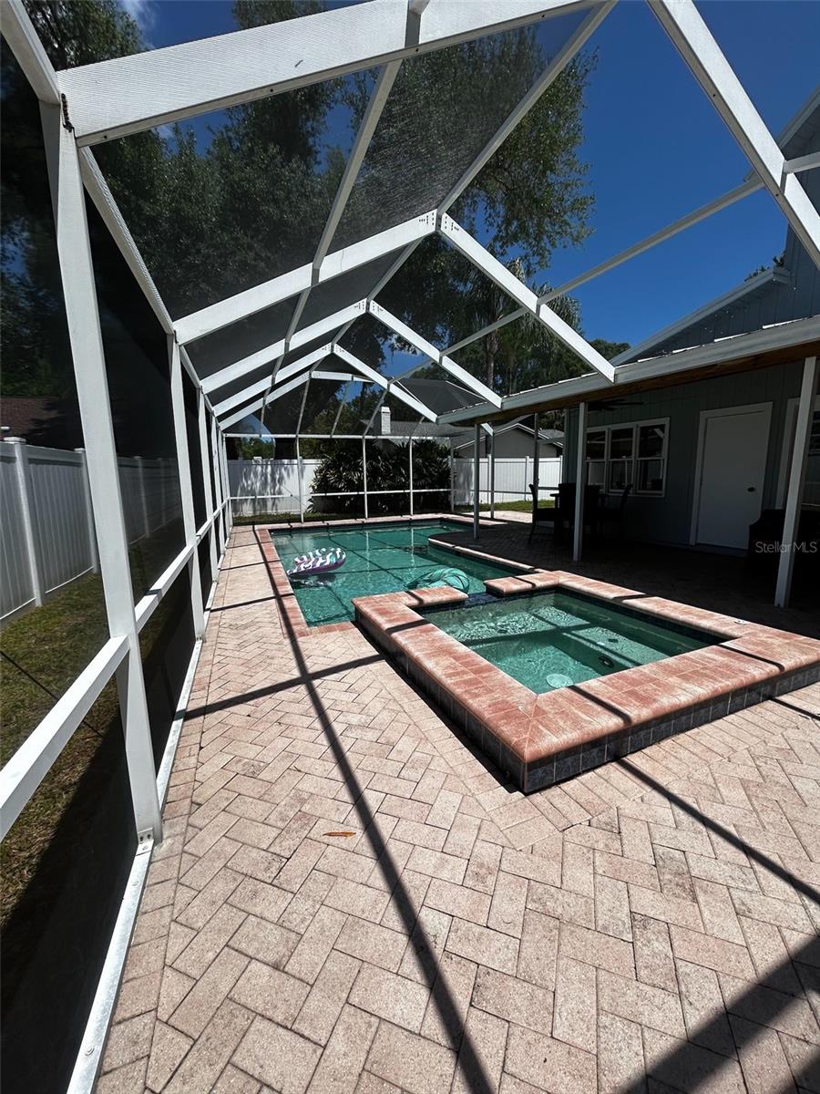 TARPON WOODS 4TH ADD - Residential