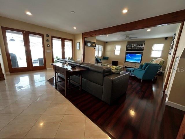 TARPON WOODS 4TH ADD - Residential