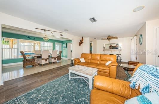 HARBOR HILLS - Residential