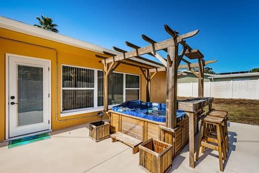 HARBOR HILLS - Residential