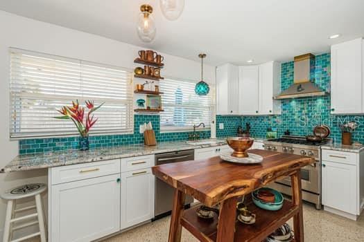 HARBOR HILLS - Residential