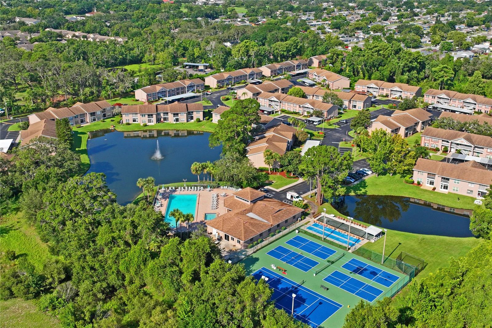 SUNNYBROOK CONDO 07 - Residential