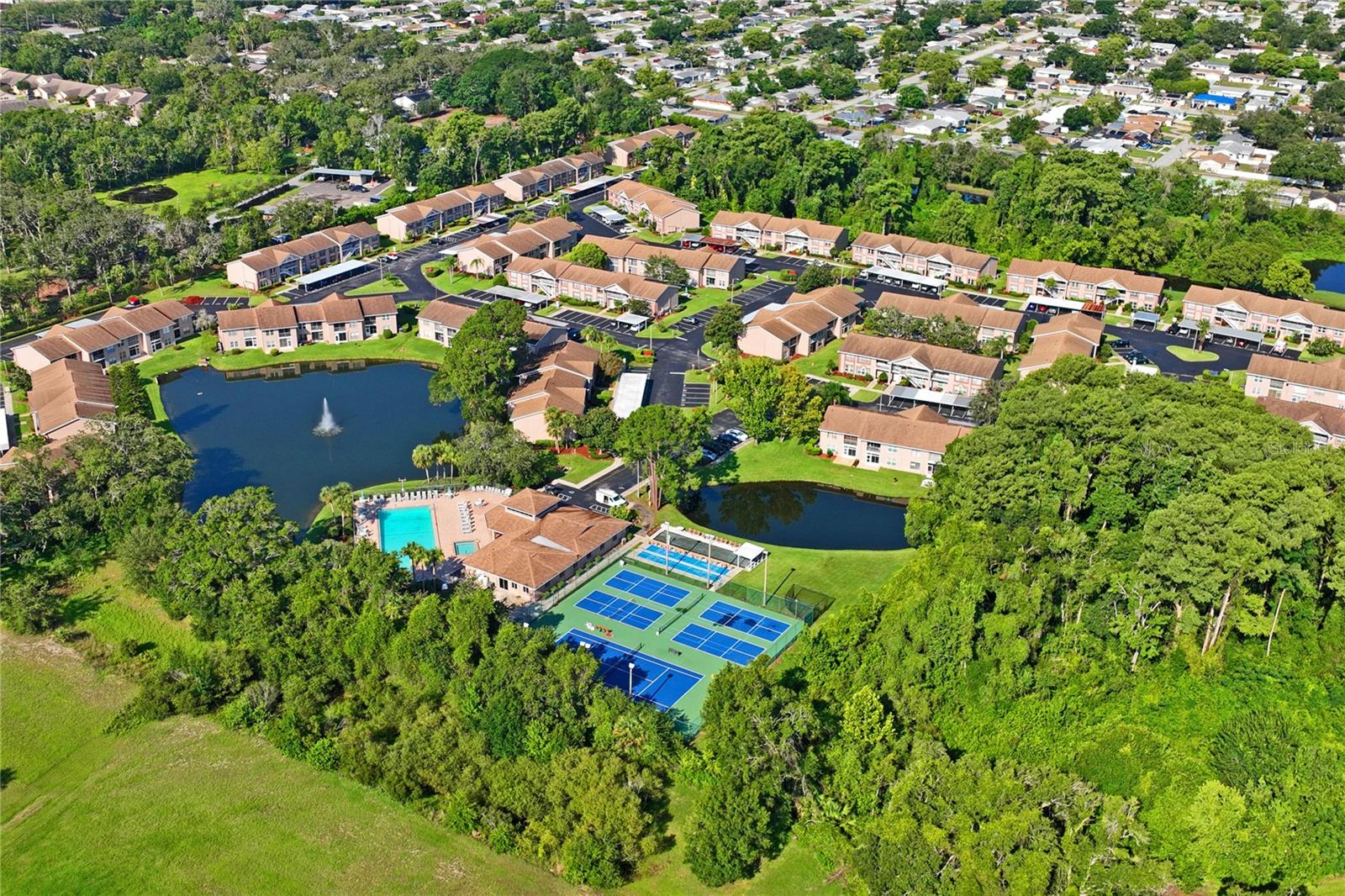 SUNNYBROOK CONDO 07 - Residential