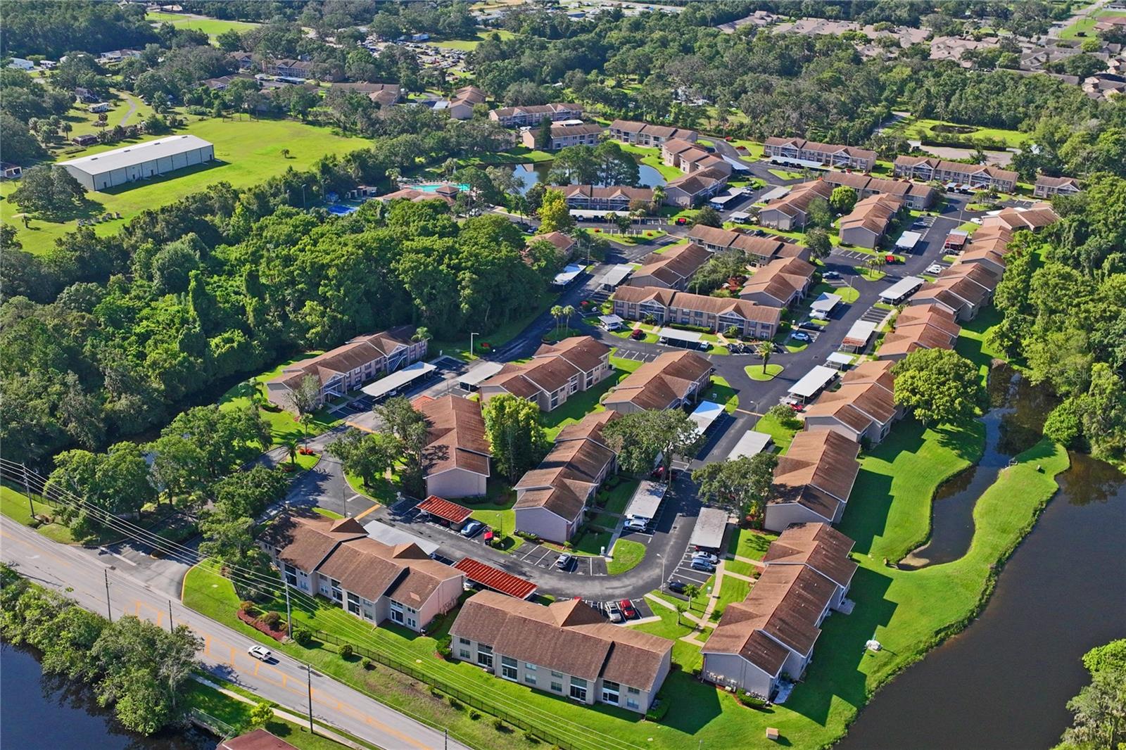 SUNNYBROOK CONDO 07 - Residential