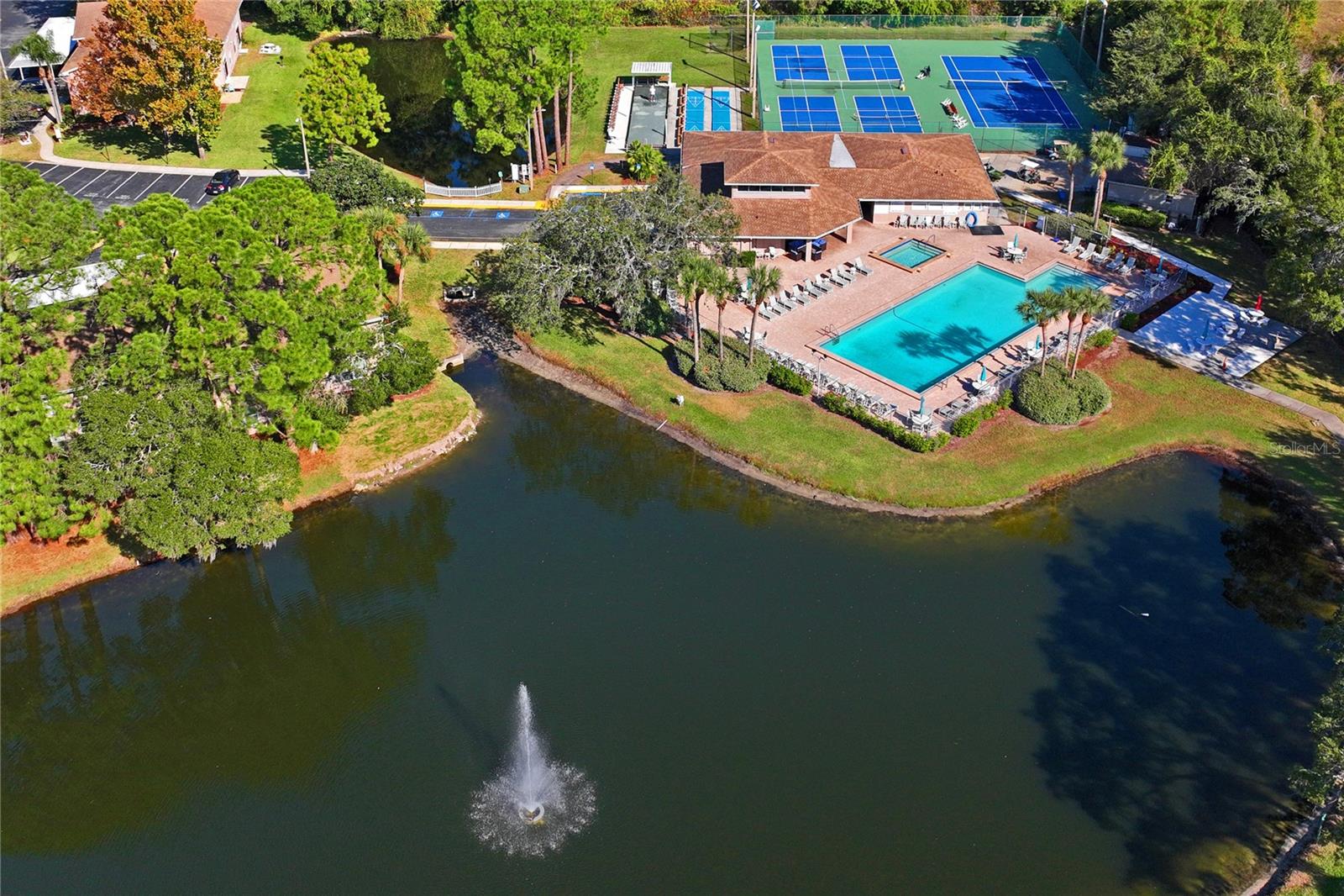 SUNNYBROOK CONDO 07 - Residential