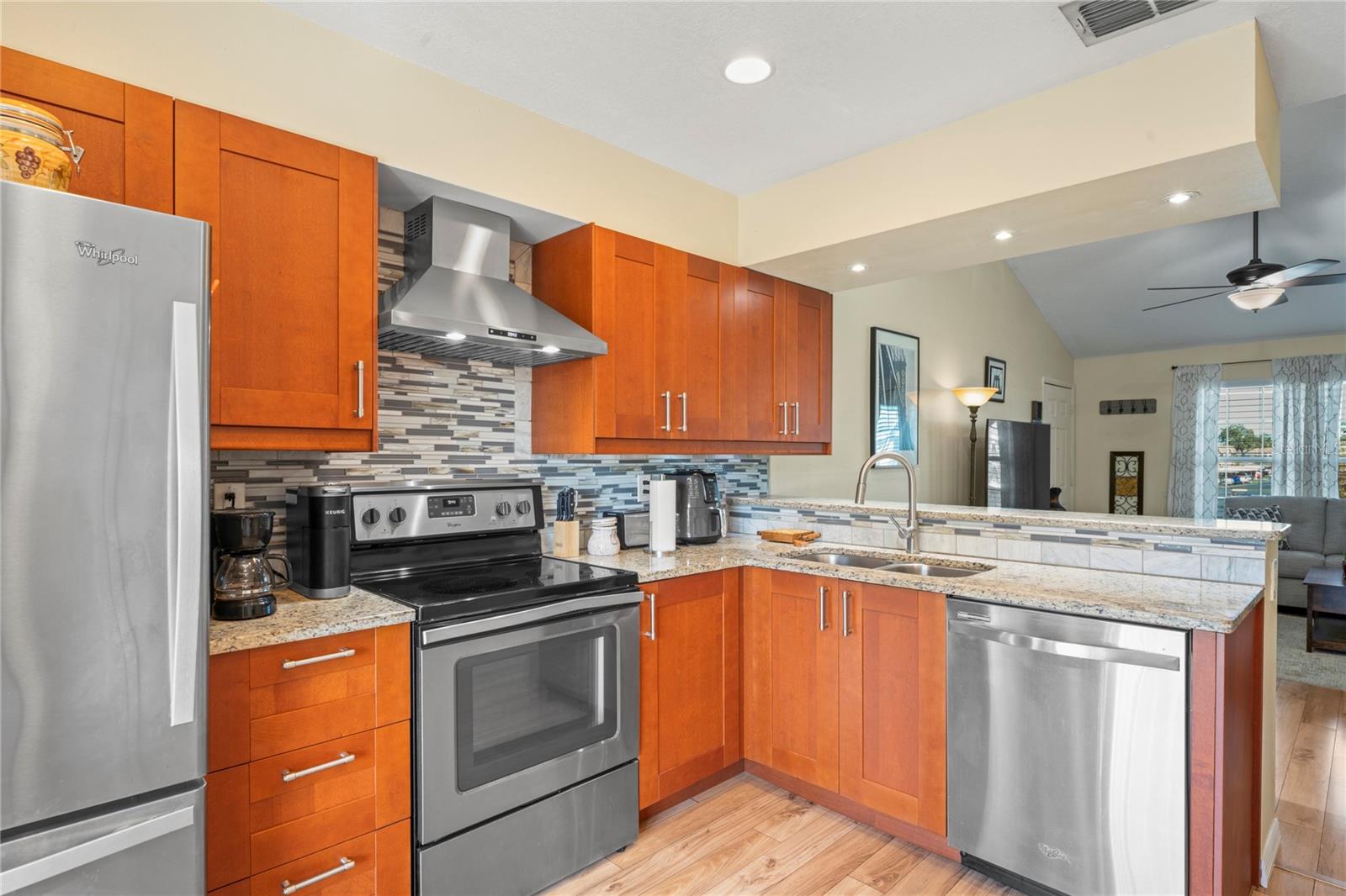 SUNNYBROOK CONDO 07 - Residential