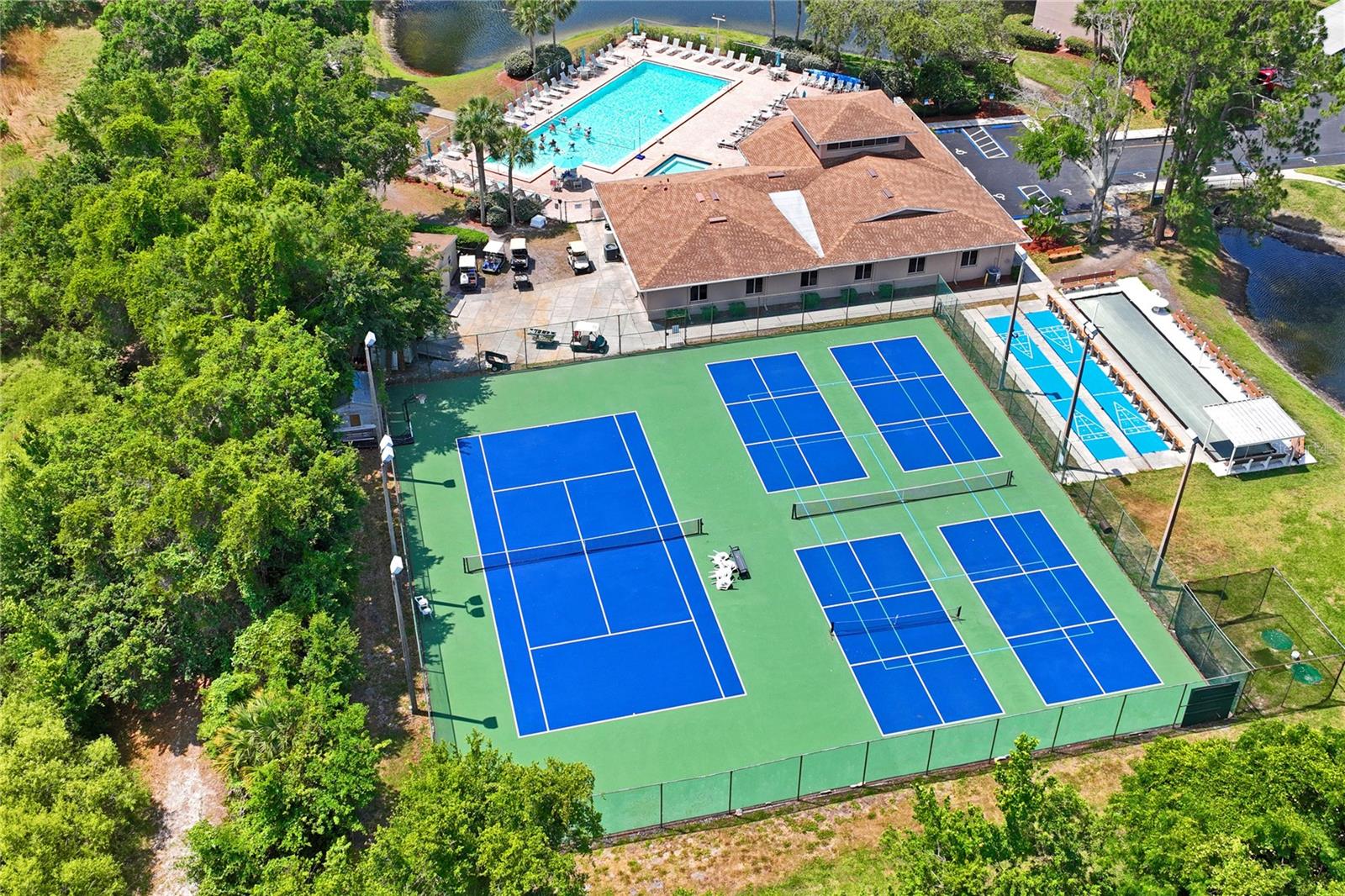 SUNNYBROOK CONDO 07 - Residential