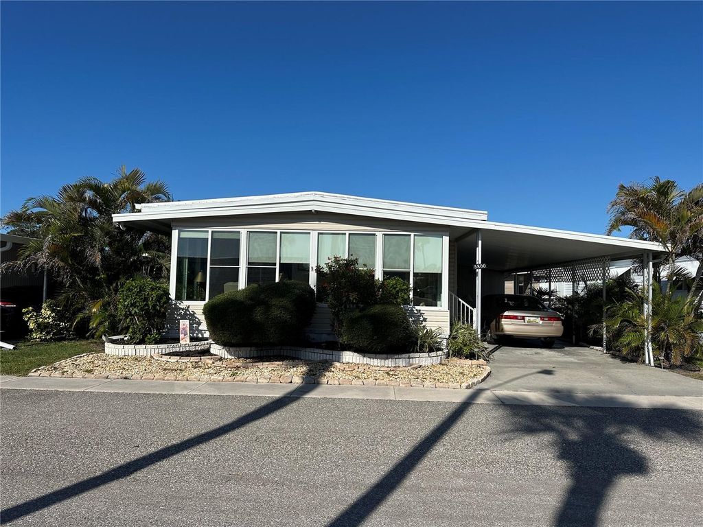 Photo of 5800 Forsythia Road, Venice, FL 34293 (MLS # N6140946)