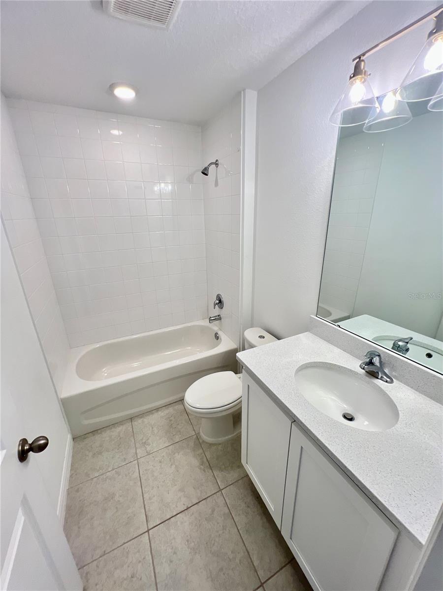 FESTIVAL PH 5 - Residential Lease