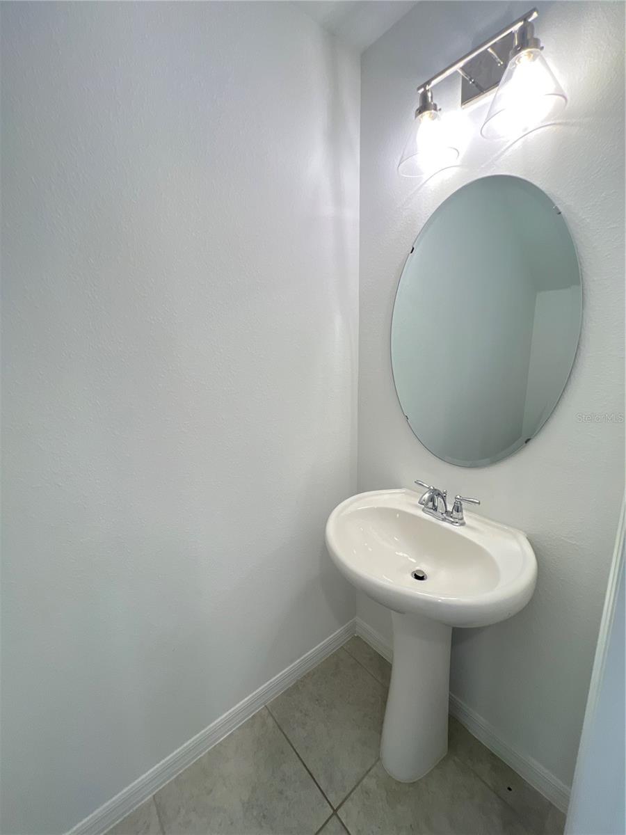 FESTIVAL PH 5 - Residential Lease