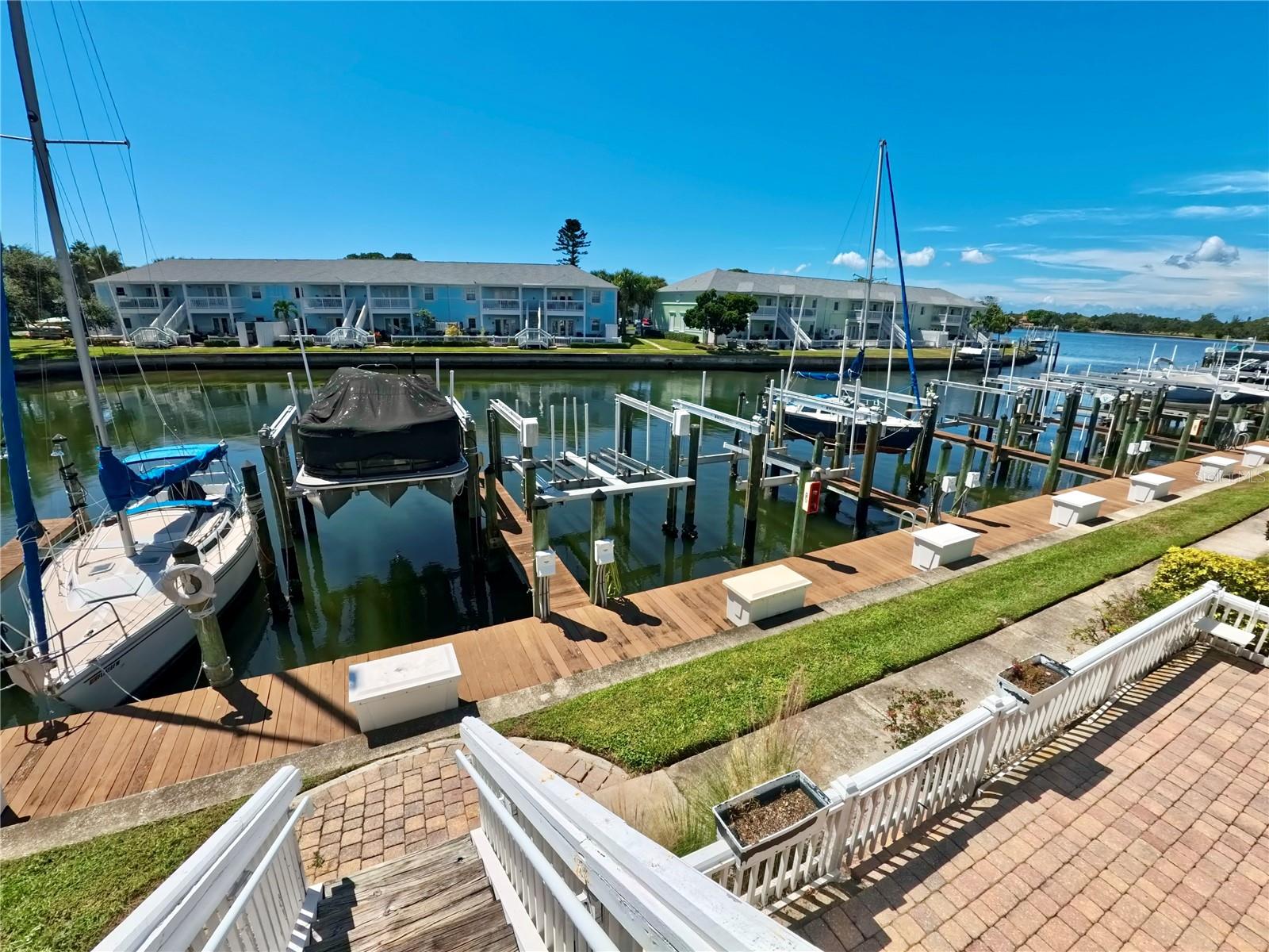 WATERSIDE AT COQUINA KEY DOCK CONDO - Residential