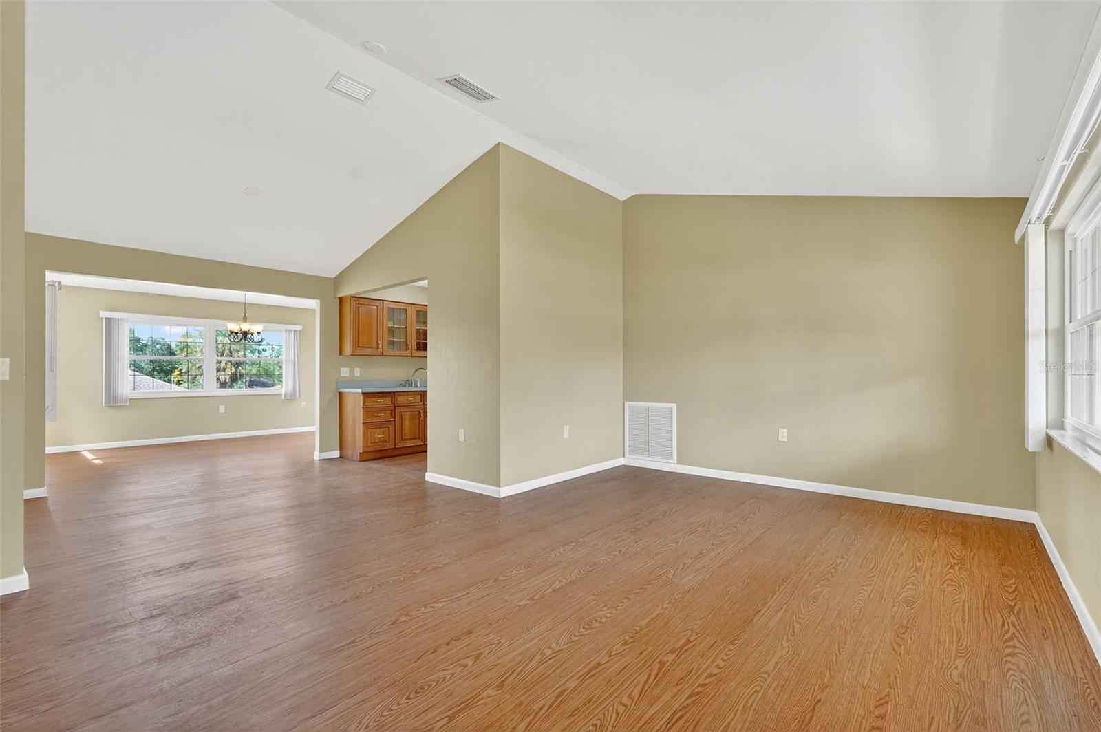 BEVERLY HILLS UNIT 07 - Residential