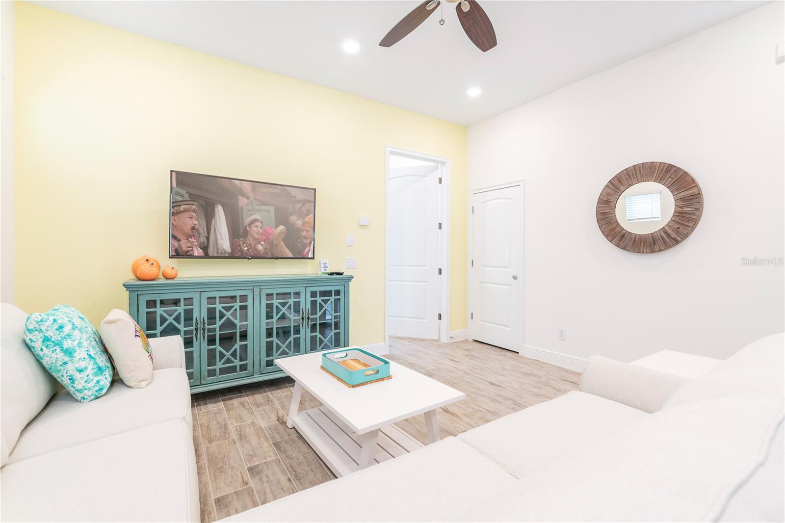 MARGARITAVILLE - Residential