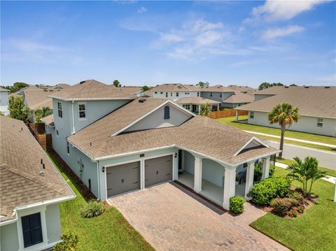 Photo of 19041 Blueleaf Street, Orlando, FL 32827 (MLS # S5132420)