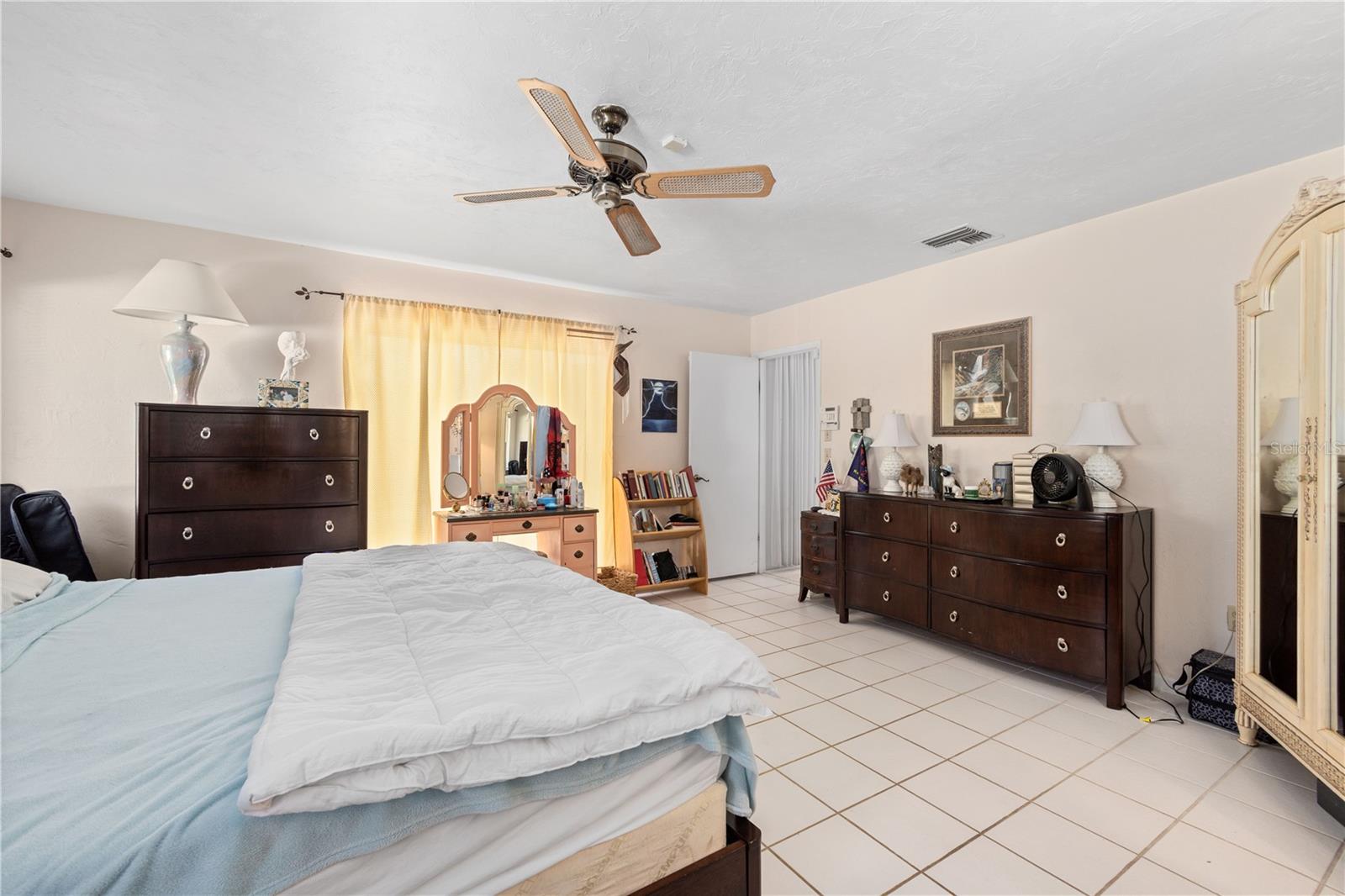 PRINCES GATE - Residential