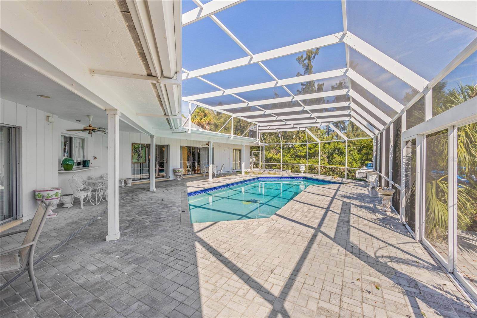 PRINCES GATE - Residential