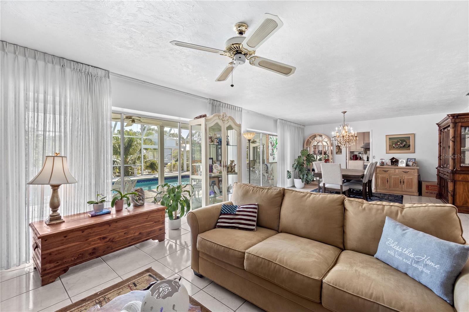 PRINCES GATE - Residential