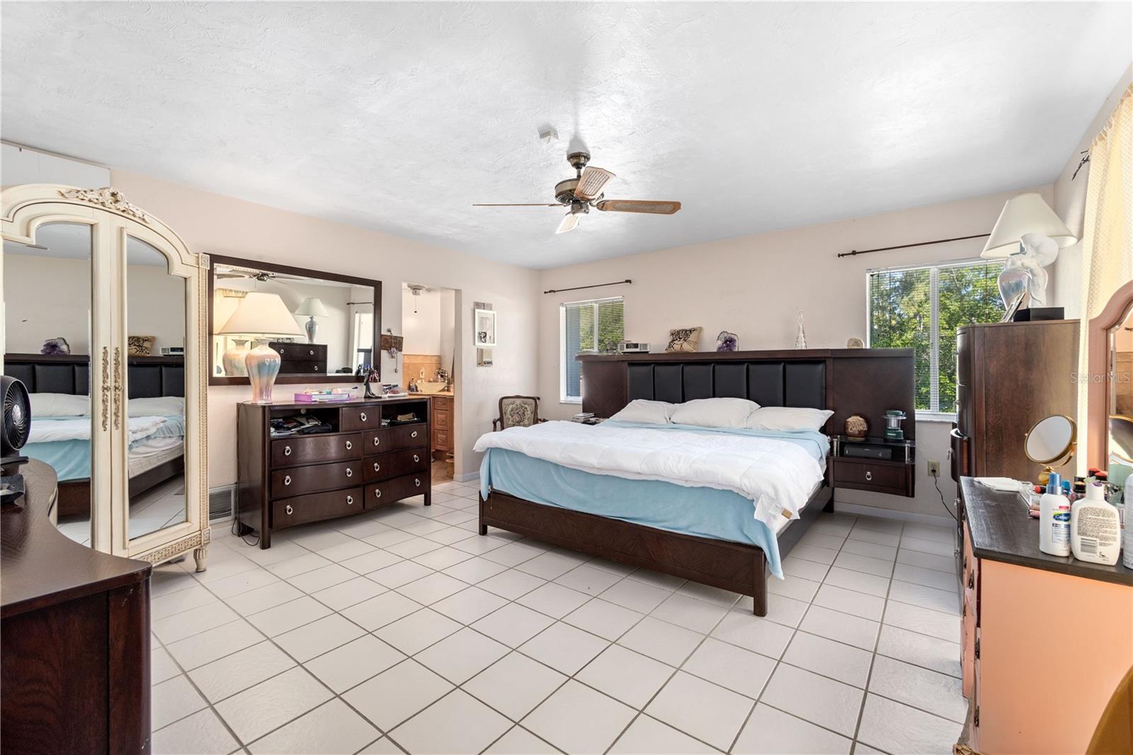 PRINCES GATE - Residential